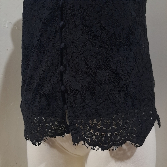 Abercrombie and Fitch | black lace front button up sleevless tank top - Picture 3 of 8